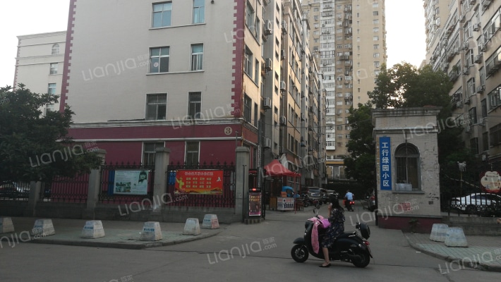 工行绿园小区外景图