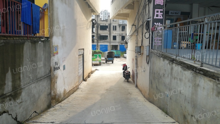 九龙小区外景图