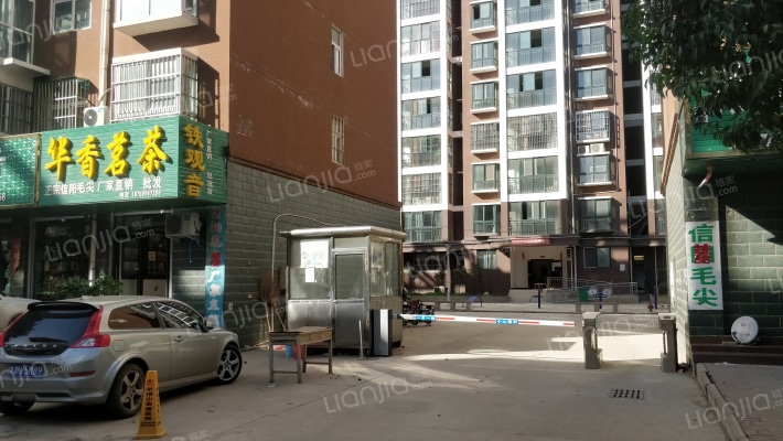 惠翔金河湾小区外景图