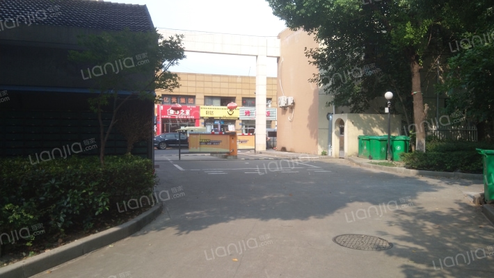 金龙公寓外景图