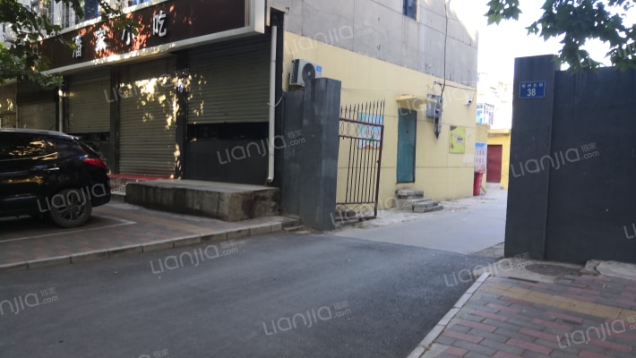 监察局家属楼外景图