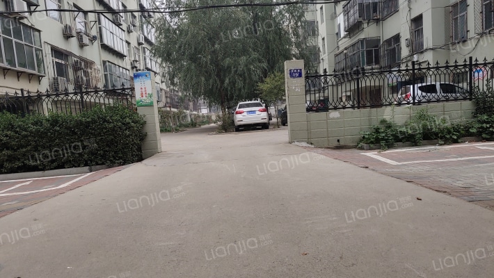 城建局家属楼外景图