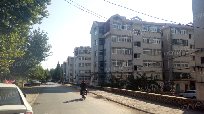 莱阳农学院家属楼外景图