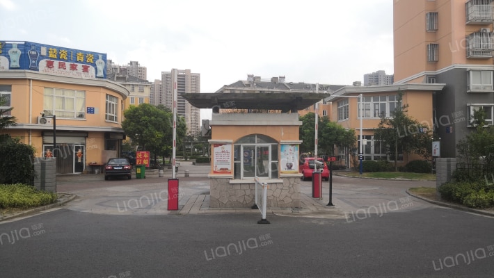 浦民小区外景图