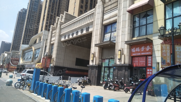 万达中央华城外景图