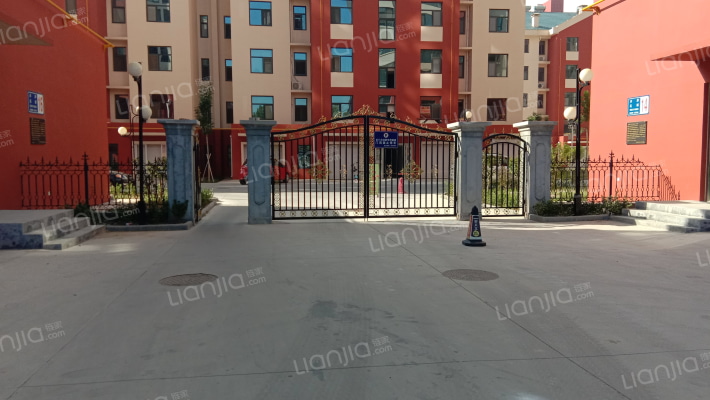 水岸名都外景图