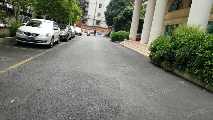 南宁航务大厦外景图