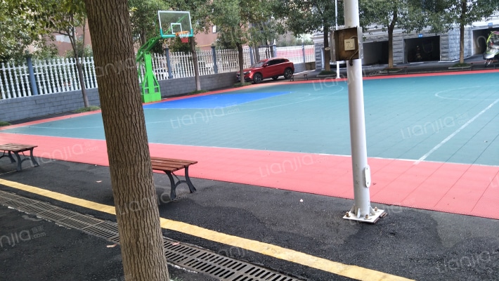 法院小区外景图