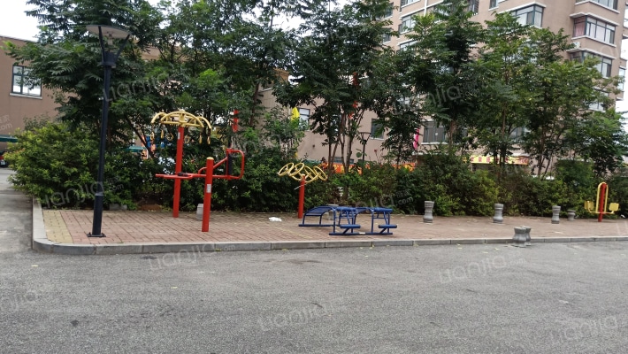 映豪小区外景图