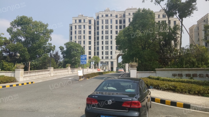 半岛康桥公寓外景图