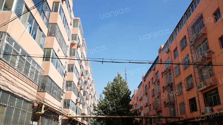 东名小区外景图