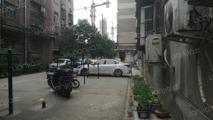 精品嘉园外景图