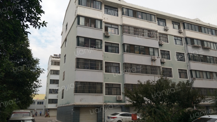 华安小区外景图