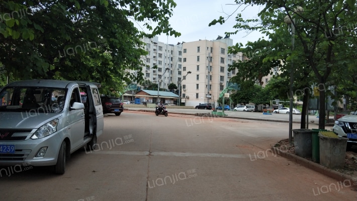 玉洞水电工程局宿舍外景图