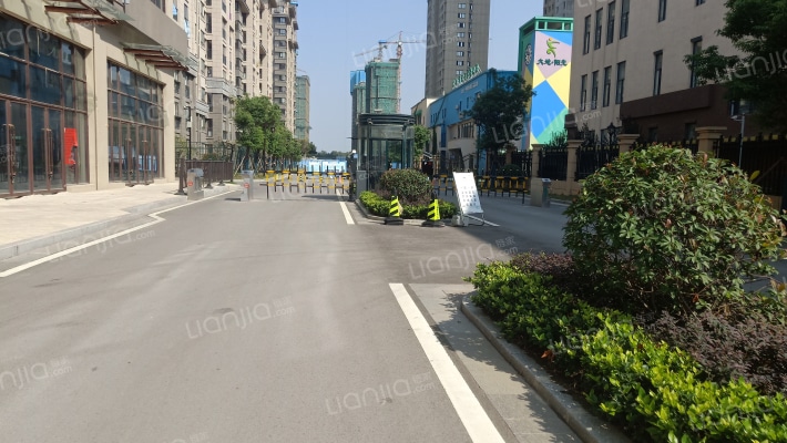 东方名郡外景图