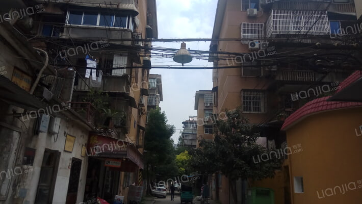 干校安全文明小区外景图