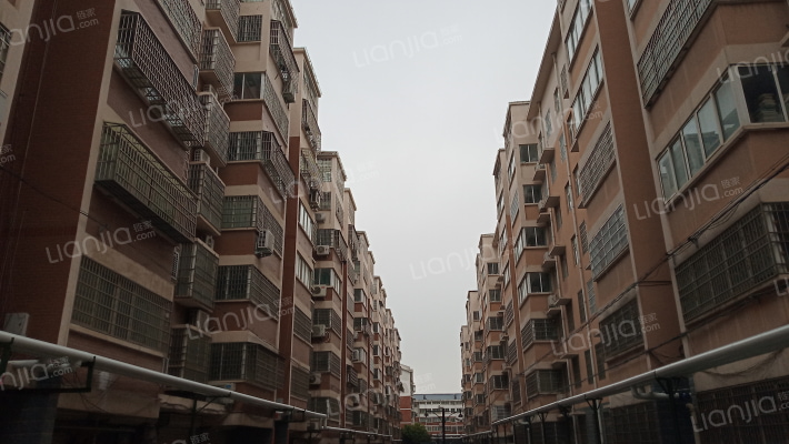 鑫地华府北区外景图