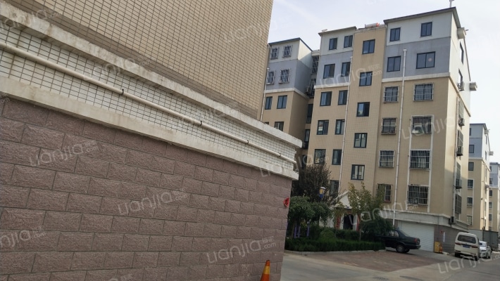 李巷家园外景图