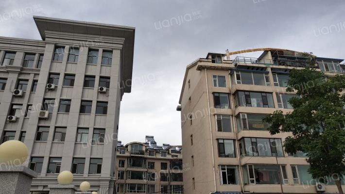 江畔名苑外景图