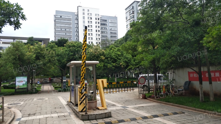 左岸公寓外景图