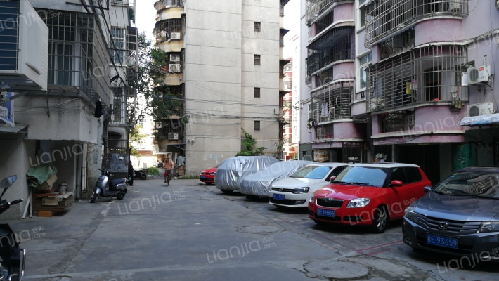 海城区外贸小区外景图