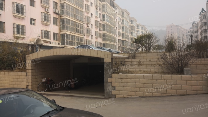 美达公寓外景图