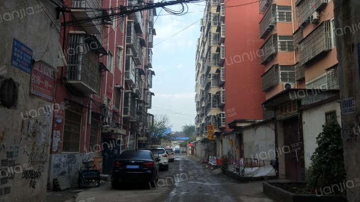 橡胶苑小区外景图