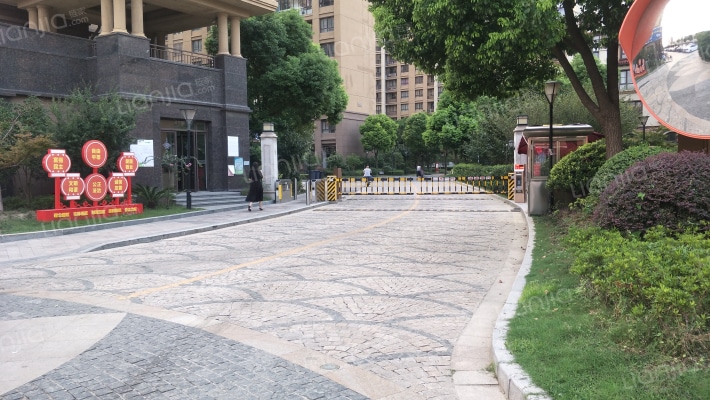 金石蓝郡外景图