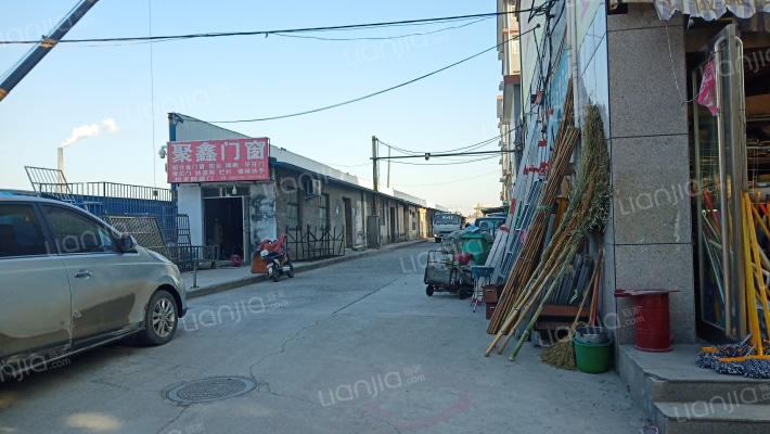 新乡路32号院外景图