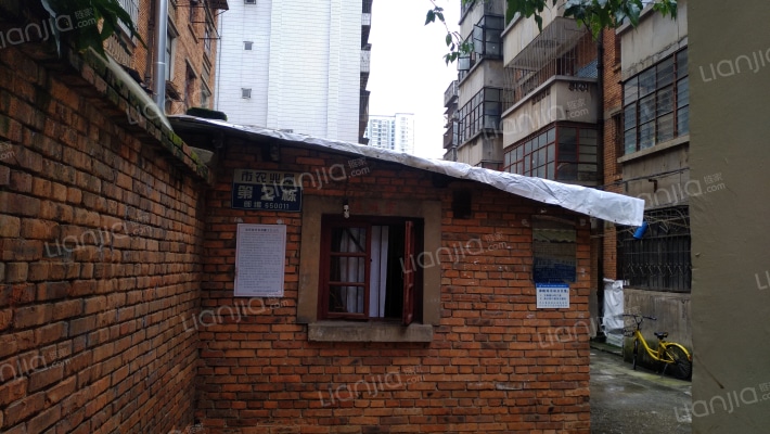 昆明市农业局宿舍外景图