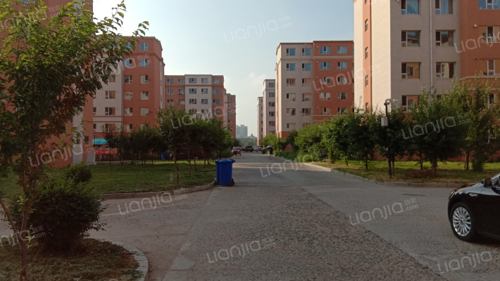 滨河家园外景图