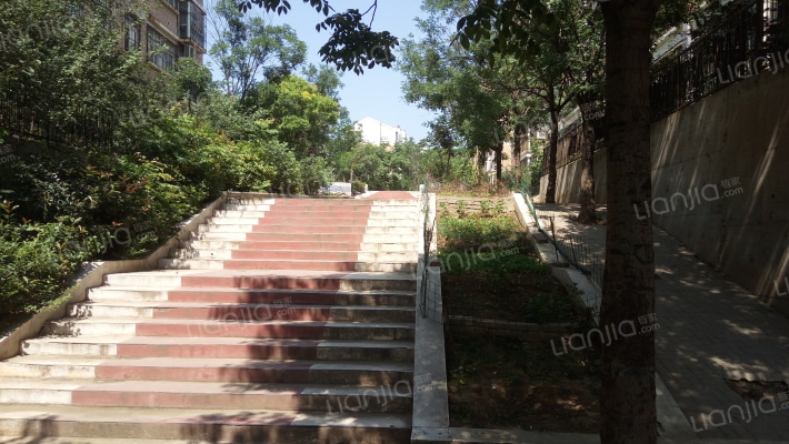 东太平翠湖苑小区外景图