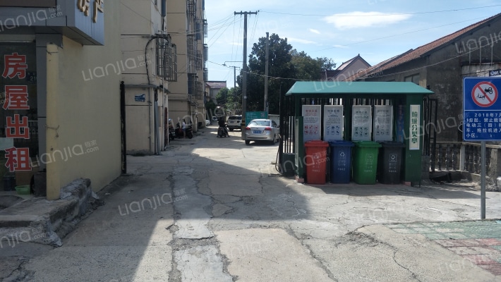 凤凰三村外景图