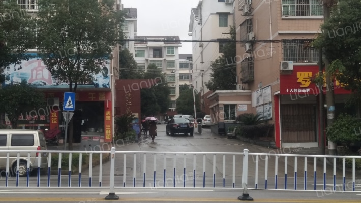 滨江花园北区外景图