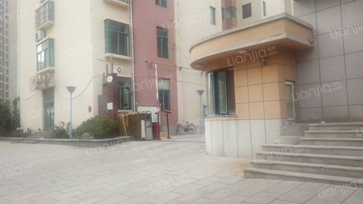 滨海大厦外景图