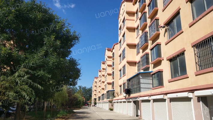 圣泉花园外景图