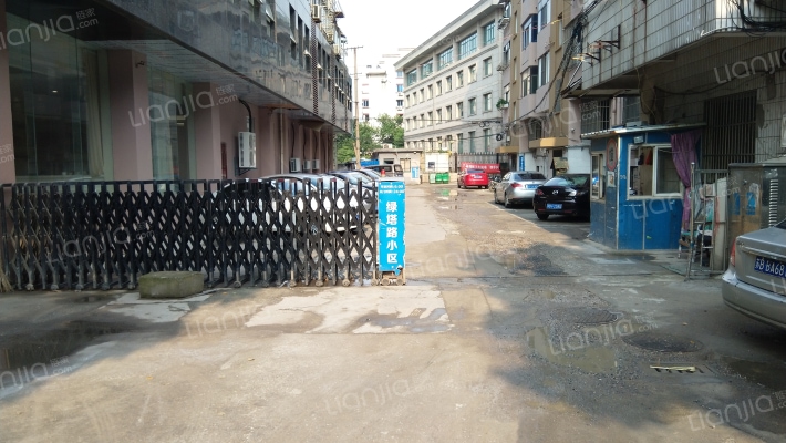 绿塔路小区外景图