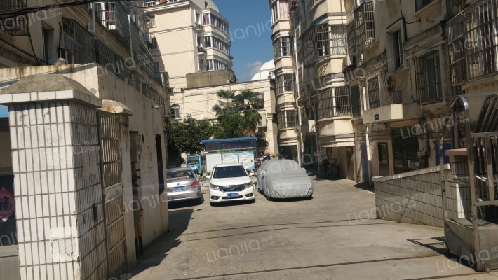 步步高公寓外景图