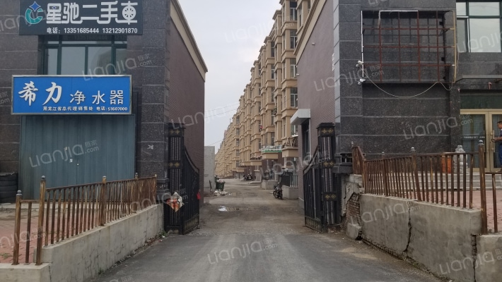 阿城上京广场商住小区外景图