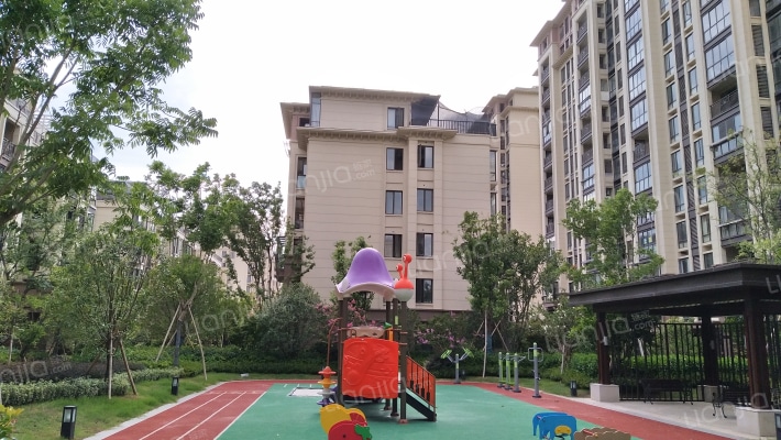 祥生南門春暁外景图