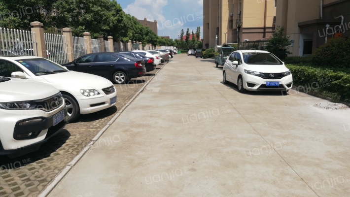 雷成东太平小区外景图