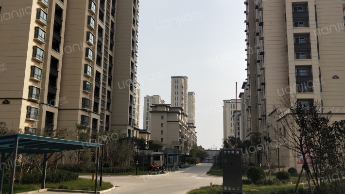 泰成溪水湾外景图