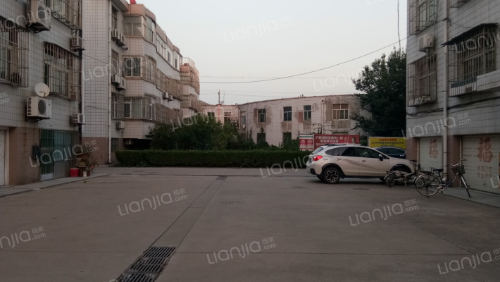 中所南街公寓外景图