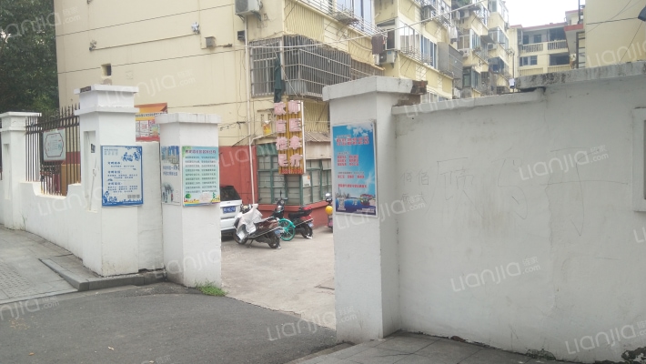 槐古一村外景图