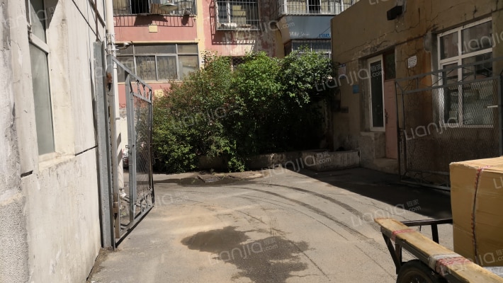 石油家属楼外景图