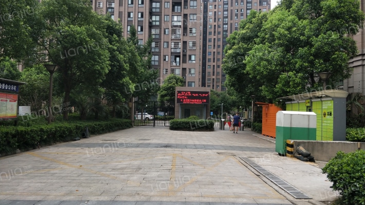 启航城晶彩晶座外景图