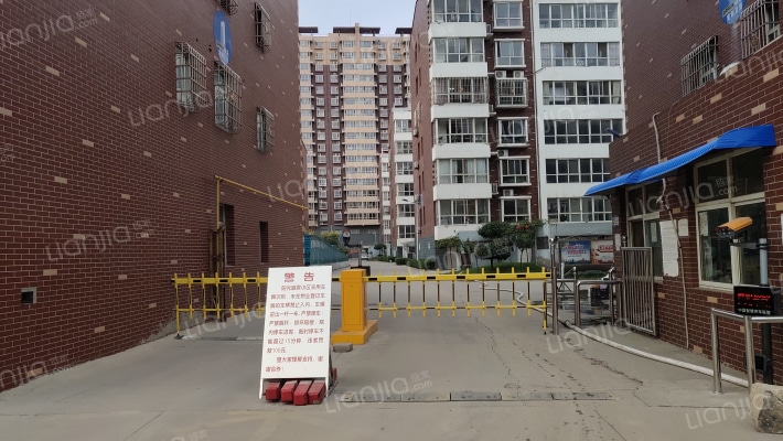 阳光盛景外景图