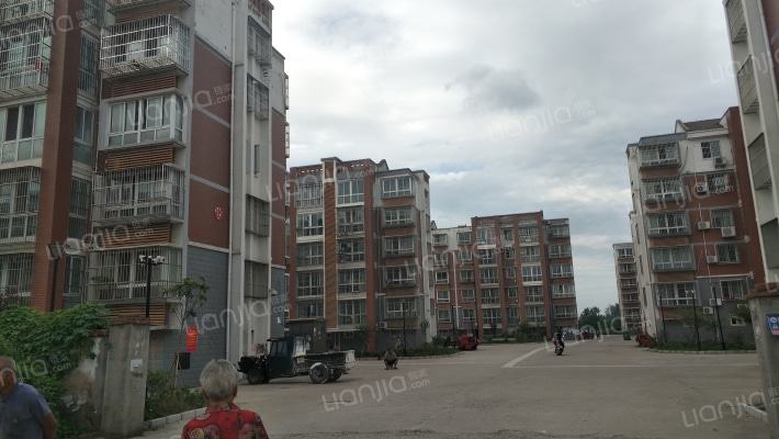 翠湖新村外景图