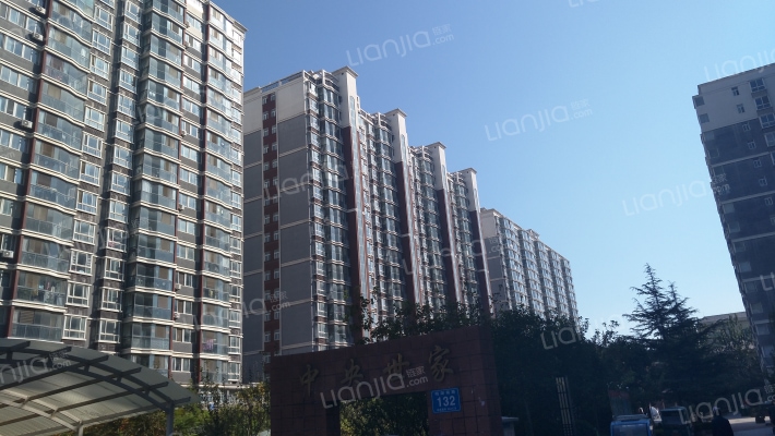 中央世家外景图