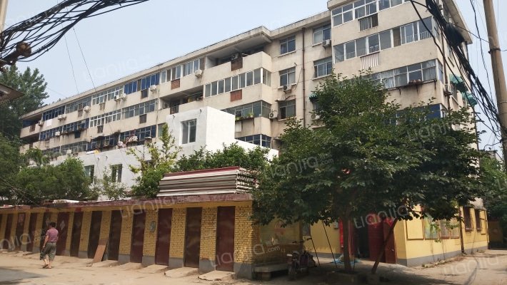 商业大厦北家属院外景图